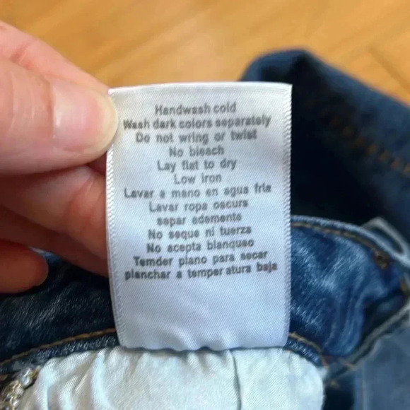 Judy Blue Boyfriend Fit Distressed Denim Jeans size 0/24 - Picture 10 of 11